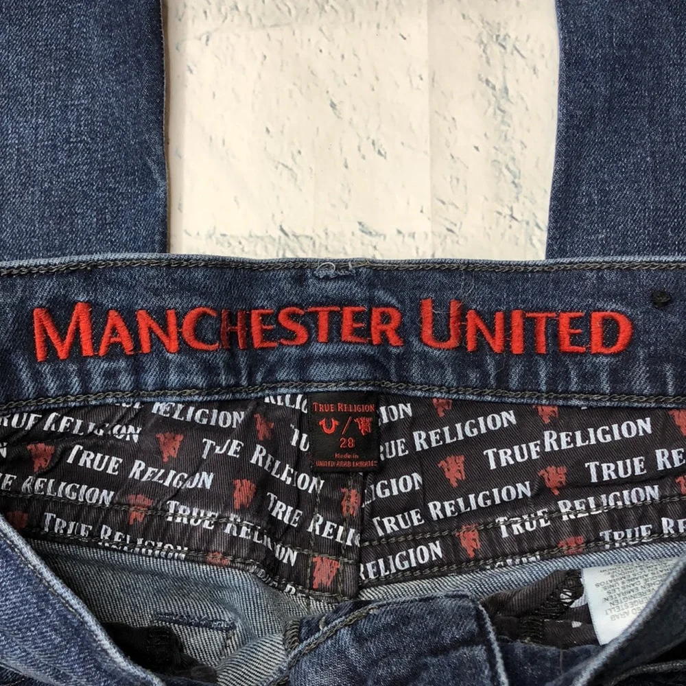 🔹True Religion x Manchester United Jeans